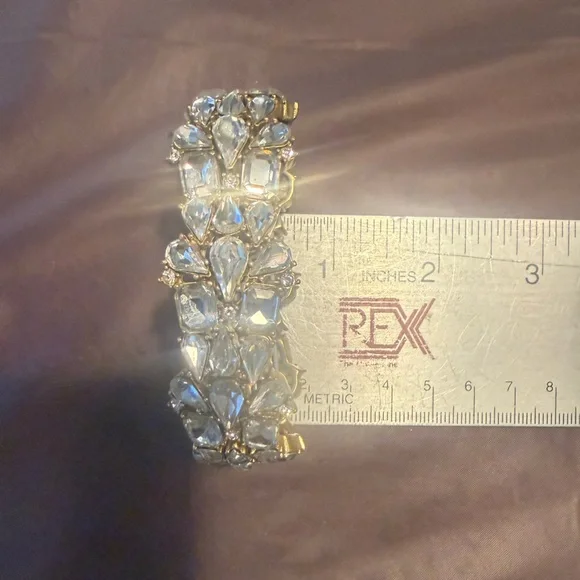 Vintage J. Crew Gold and Silver Crystal leaves stretch bracelet - Picture 6 of 8